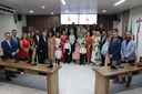 A Câmara Municipal de Cajazeiras realizou nesta quarta (01) Sessão Solene para outorga do Título de Cidadão Cajazeirense ao advogado e professor, Dr. Cícero Ernany Alves Quirino.